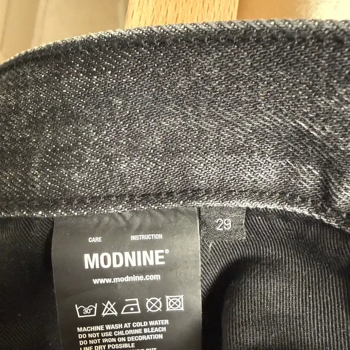 [BUNJANG] Modnine Black Stardust MOD1w Jeans / 모드나인 Black Stardust MOD1w
