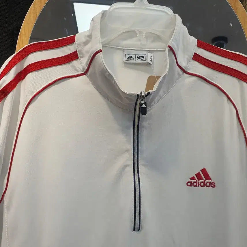 [BUNJANG] Adidas Red Tri-Stripe Half Zip T-shirt / 아디다스 레드 삼선 하프 집업 반팔 (105/O사이즈)