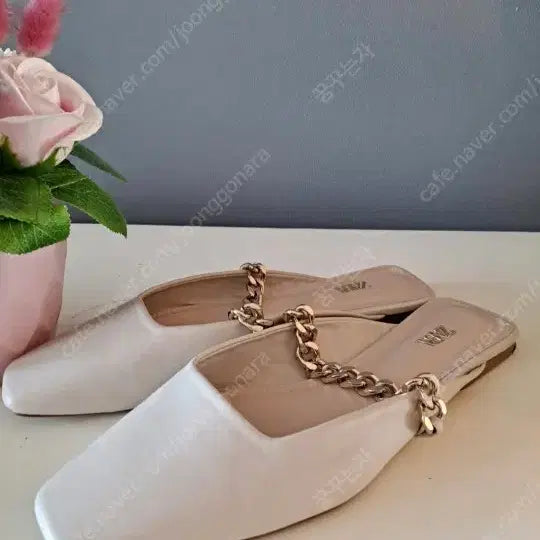 [BUNJANG] Zara Mule 230 - White Mule with Gold Chain / 자라 뮬/230
