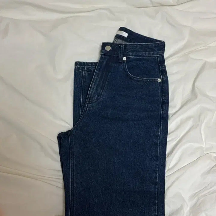 [BUNJANG] Lazy Shop Mild Denim Jeans / 레이지샵 마일드 데님