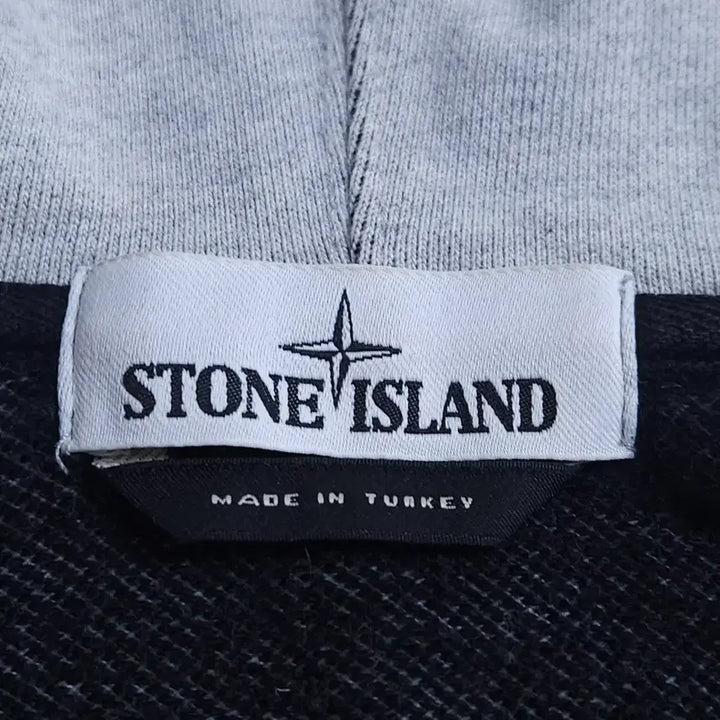 [SOLD OUT] 스톤아일랜드 그레이 후드 집업 점퍼