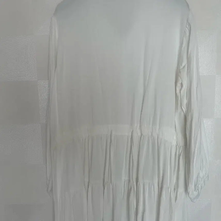 [BUNJANG] White Shirring Blouse Long Sleeve / 화이트 셔링 블라우스 긴팔