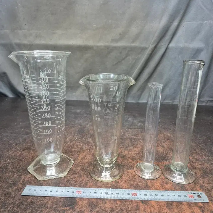 [BUNJANG] Vintage Measuring Cup Set (4-Piece Bundle) / 1980-90년대 빈티지 계량컵 세트 유리 눈금컵 등 4점 일괄