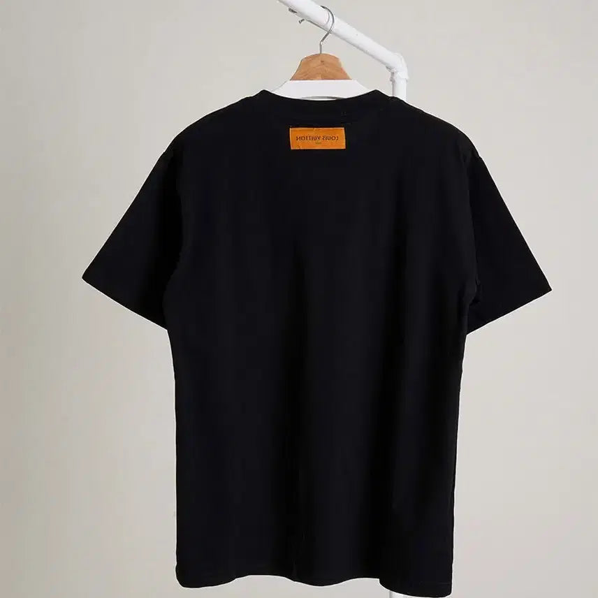 [SOLD OUT] 레터링 그래픽 코튼 티셔츠