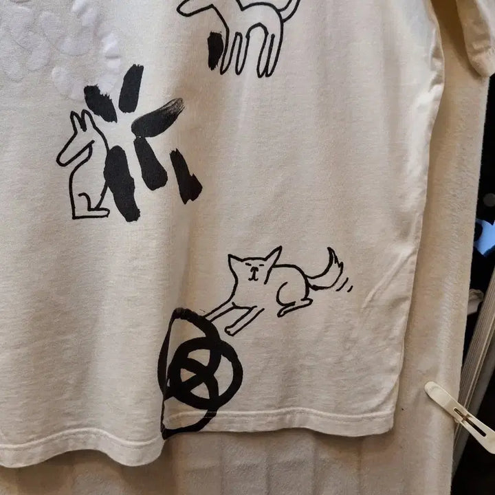 [BUNJANG] ZARA Printed Short Sleeve T-shirt Ivory / 자라 프린팅 반팔 티셔츠 아이보리