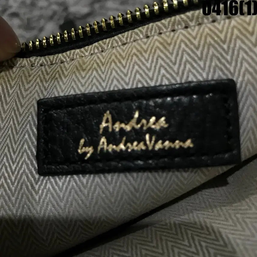 [BUNJANG] Black Leather Crossbody Bag / 블랙 가죽 크로스백