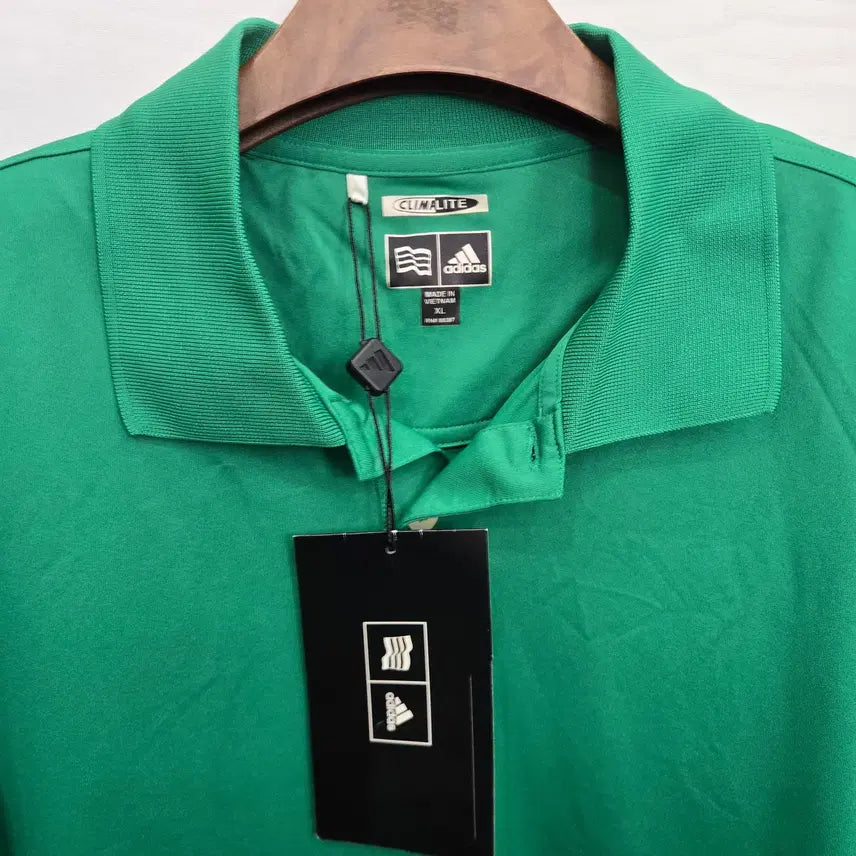 [SOLD OUT] XL,105,택있는 새상품) adidas 아디다스 그린 카라 반팔티셔츠