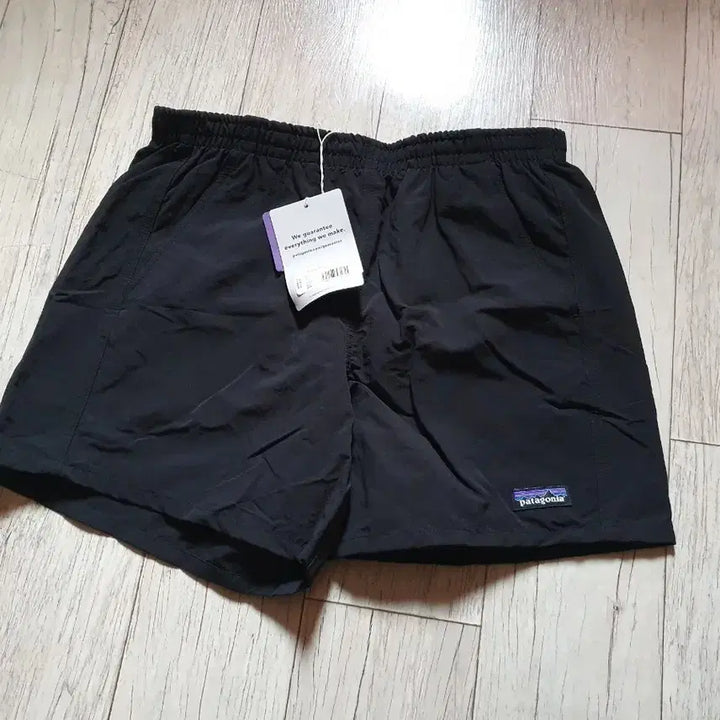 [SOLD OUT] (새상품)파타고니아 여성 배기스5인치 블랙 S(27~28)