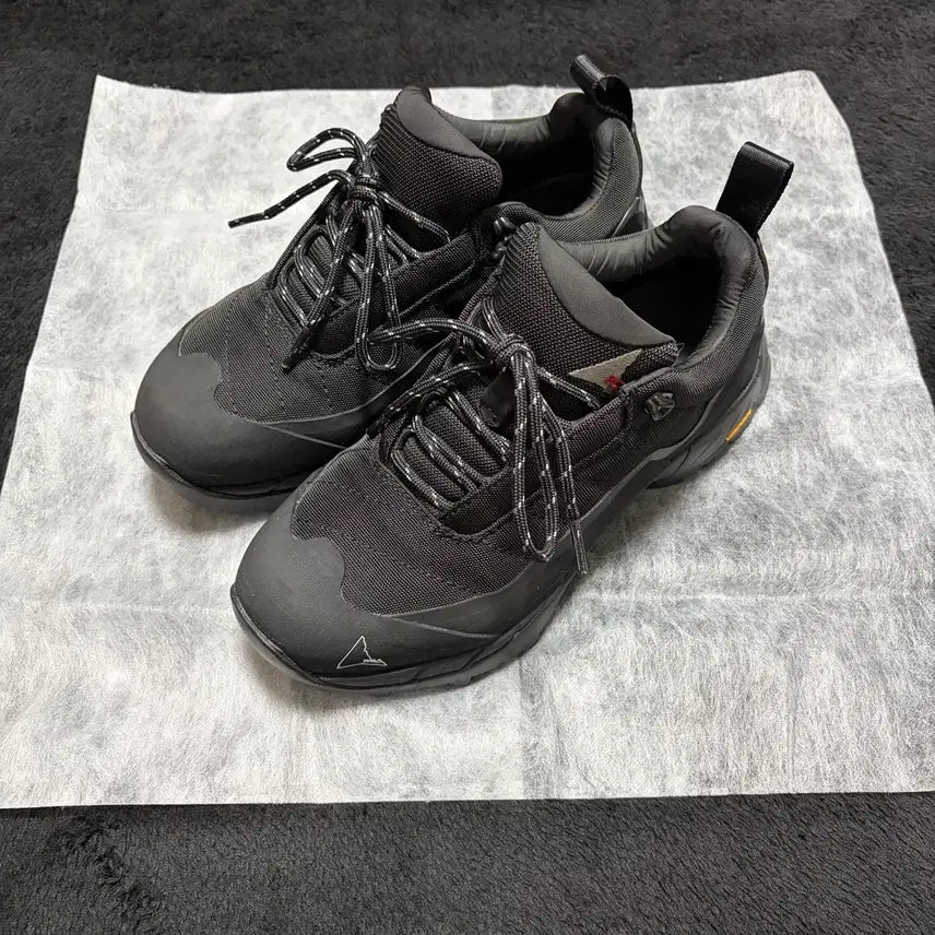 [BUNJANG] Roahiking Katarina Black Shoes / 로아하이킹 카타리나 블랙 37(240)