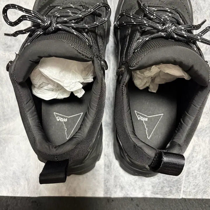 [BUNJANG] Roahiking Katarina Black Shoes / 로아하이킹 카타리나 블랙 37(240)