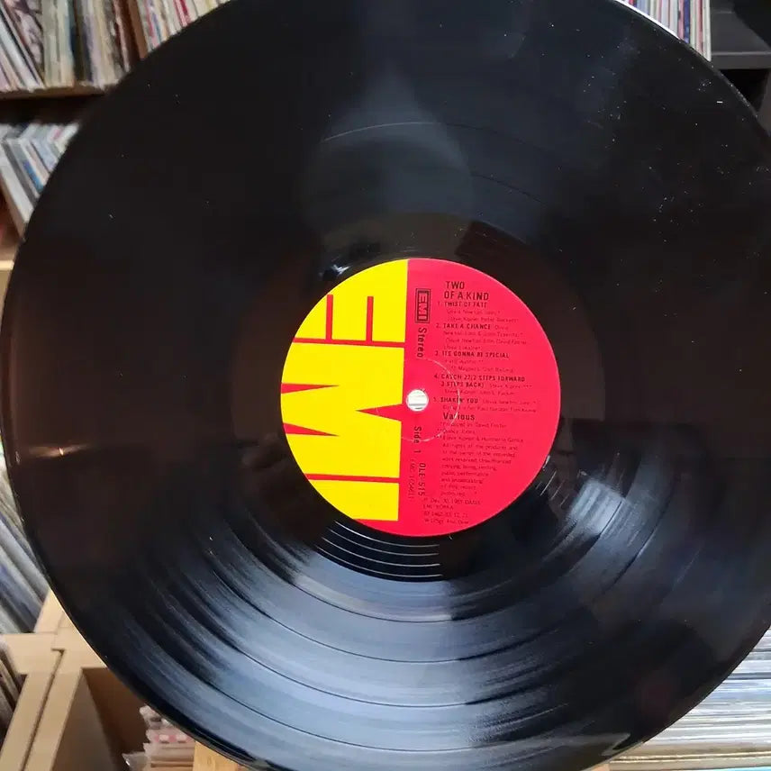 [BUNJANG] John Travolta &amp; Olivia Newton-John Two Of A Kind OST LP / 존 트라볼타 올리비아 뉴튼존 Two Of A Kind OST LP