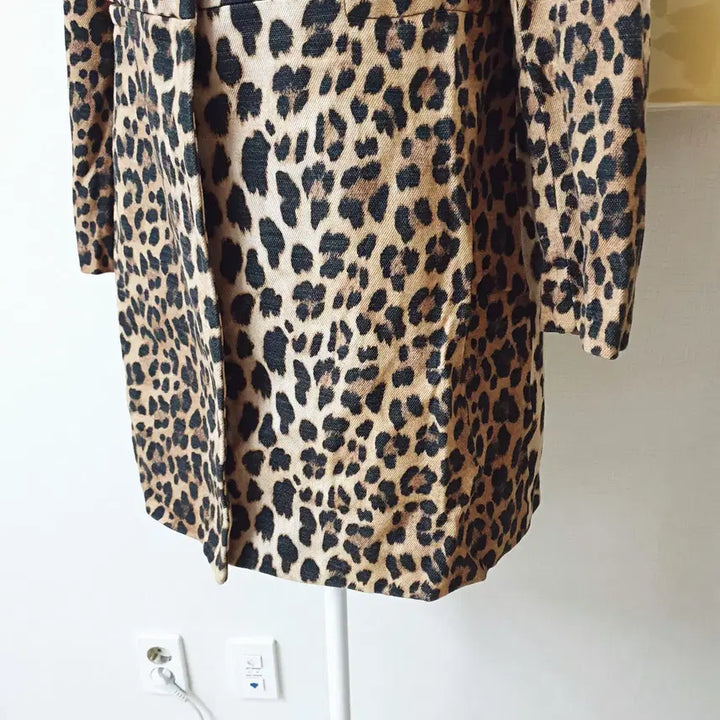 [BUNJANG] ZARA Animal Print Mid Jacket Brown Leopard L / 자라 애니멀프린팅 미들자켓 77 브라운호피 L