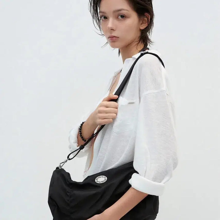 [SOLD OUT] 아비에무아 플리백 블랙