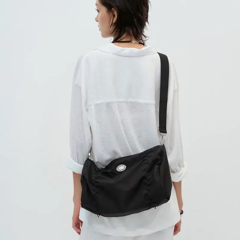[SOLD OUT] 아비에무아 플리백 블랙