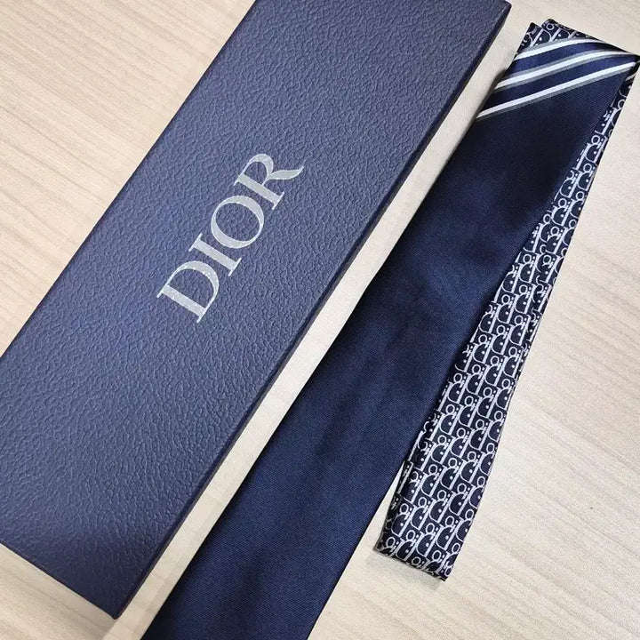[SOLD OUT] 디올 Dior 오블리크 배색넥타이(네이비)