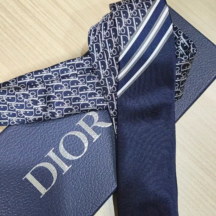 [SOLD OUT] 디올 Dior 오블리크 배색넥타이(네이비)