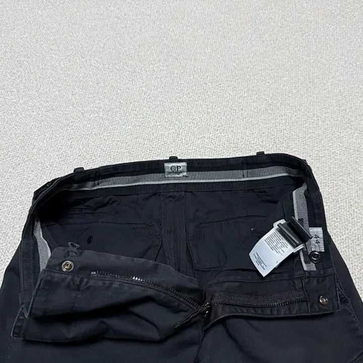 [SOLD OUT] C.P 컴퍼니 바지 남성용 29인치