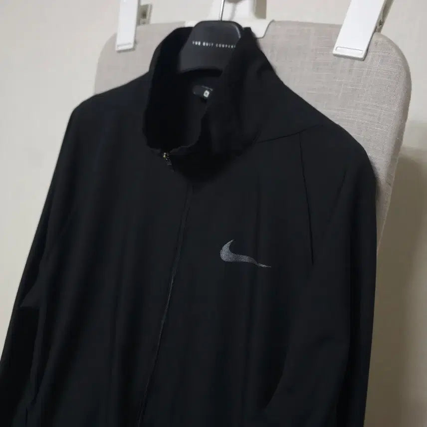 [SOLD OUT] 나이키 블랙 바람막이 자켓XL