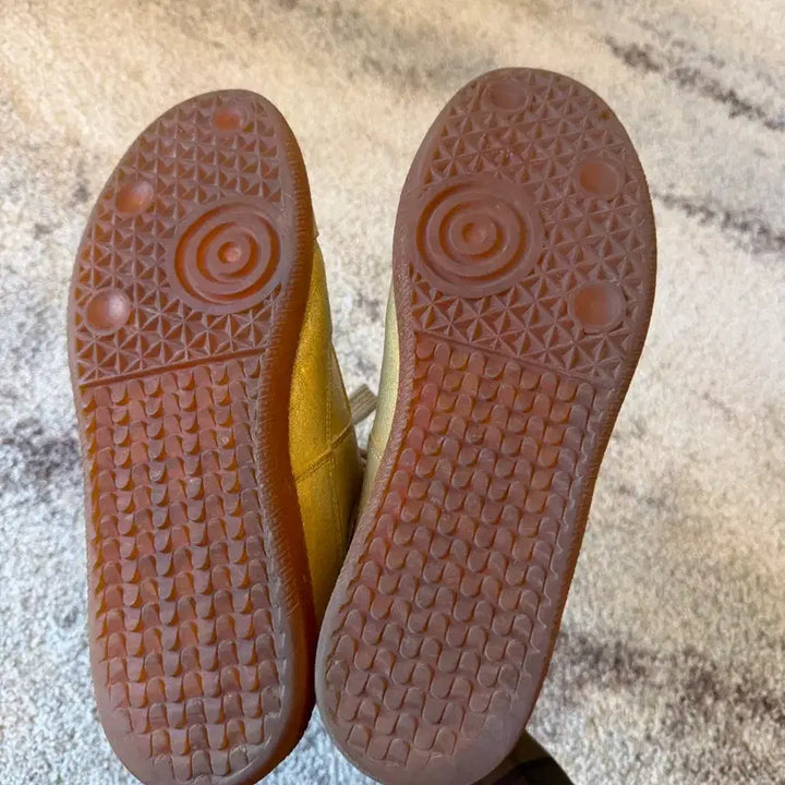 [SOLD OUT] 마르지엘라 크랙 페인팅 하이탑 스니커즈