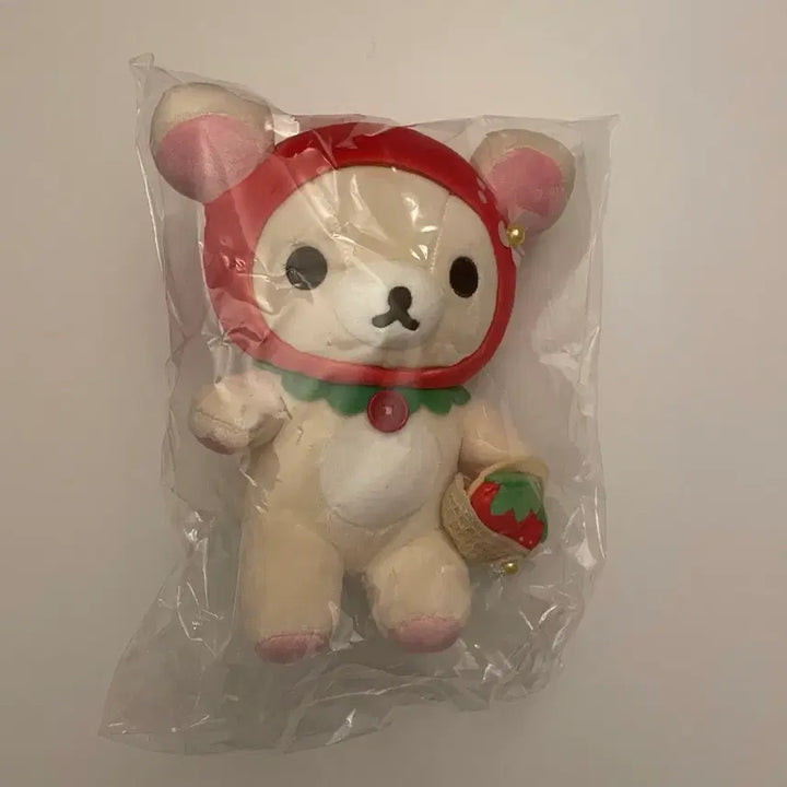 [SOLD OUT] 리락쿠마 코리락쿠마 한정 딸기 인형 딸기 옷 바구니 누이 키링 테노리