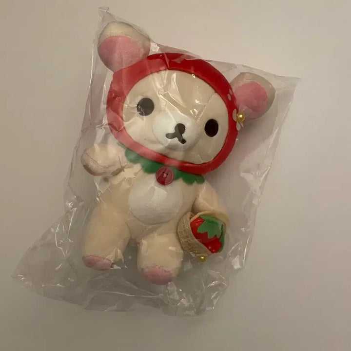 [SOLD OUT] 리락쿠마 코리락쿠마 한정 딸기 인형 딸기 옷 바구니 누이 키링 테노리