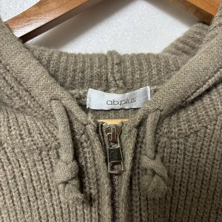 [BUNJANG] Hooded Knit Vest / 후드 니트 조끼
