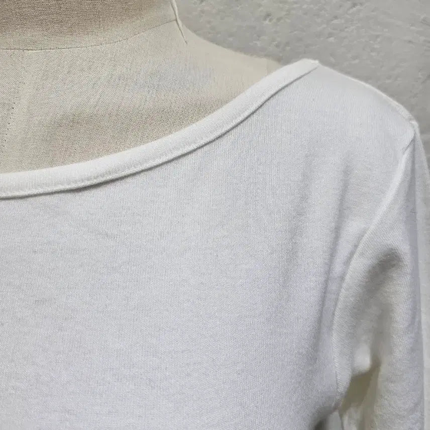 [SOLD OUT] 7부 라운드 반팔- 화이트
