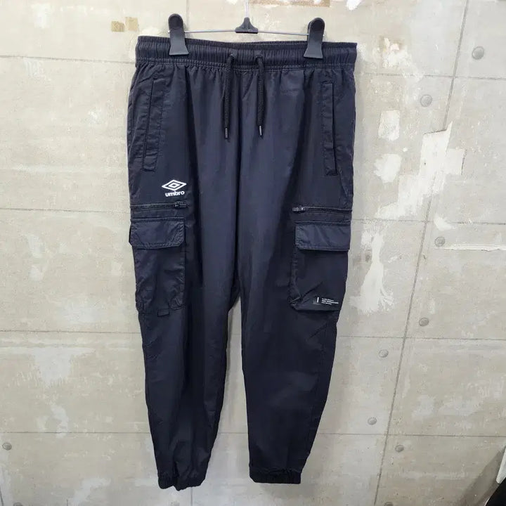 [SOLD OUT] (31)엄브로 정품 남성 코듀라 카고 조거팬츠/31size/상태우수