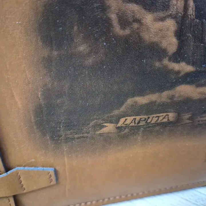 [BUNJANG] Studio Ghibli Laputa Limited Edition Leather Bag / 스튜디오 지브리 천공의 성 라퓨타 한정판 가죽가방