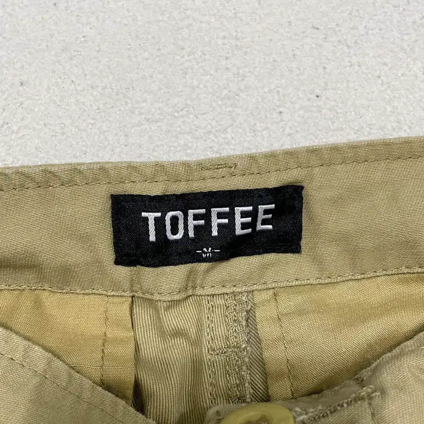 [BUNJANG] M TOFFEE Beige Wide Cargo Pants / M TOFFEE 베이지 와이드 카고 팬츠 0416-2