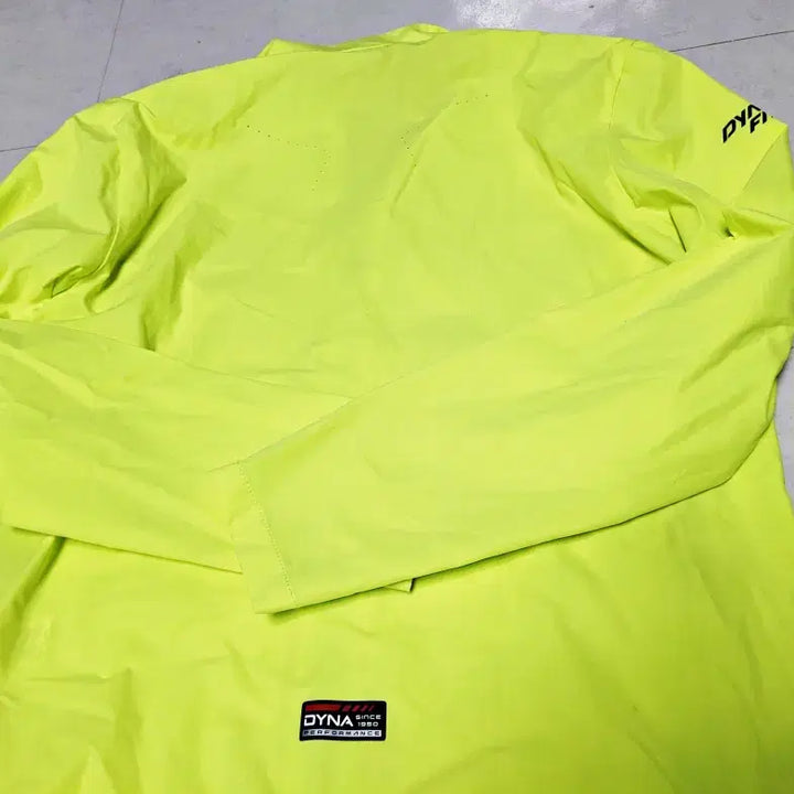 [BUNJANG] Dynafit Fluorescent Green Running Jacket / 다이나핏 형광그린 바람막이 러닝자켓 폴1321