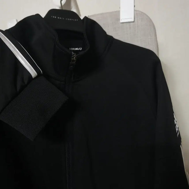 [SOLD OUT] 아디다스 컴뱃 스포츠 블랙 트랙탑 M