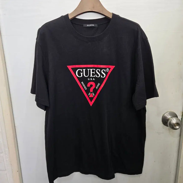 [SOLD OUT] 110,2XL )) GUESS 게스 반팔티셔츠! 디자인 깔끔해용!~