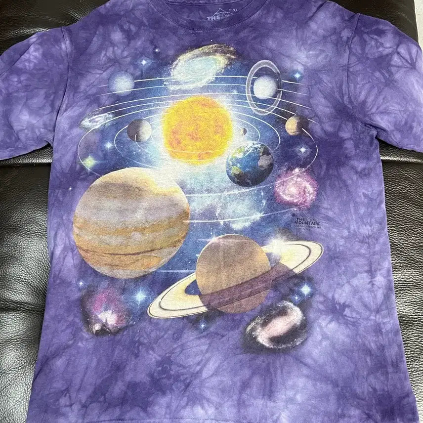[BUNJANG] The Mountain Planet Print T-shirt Purple / The Mountain 행성 프린팅 티셔츠 퍼플