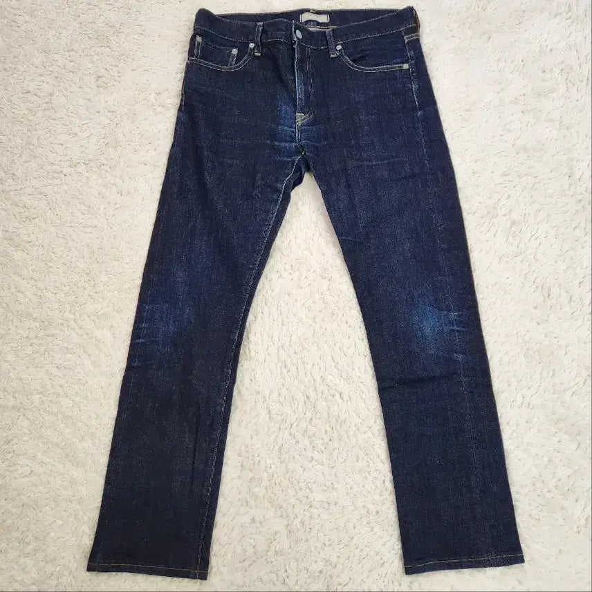 [BUNJANG] Uniqlo Slim Straight Selvedge Denim Jeans / 유니클로 슬림 스트레이트 셀비지 데님 청바지 33인치
