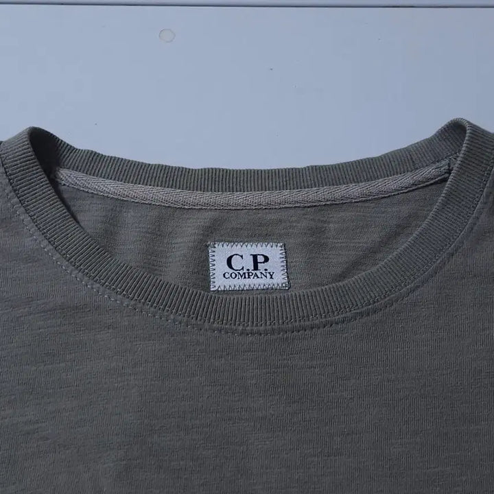 [SOLD OUT] CP 씨피컴퍼니 팔 포켓 긴팔 티셔츠 카키