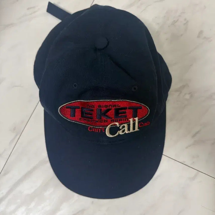 [BUNJANG] Teket Navy Embroidered Logo Ball Cap / 테켓 모자