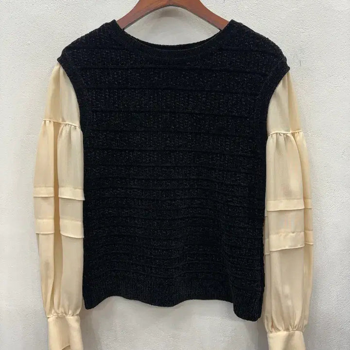 [BUNJANG] Obze Velvet Blouse / 오브제 벨벳 블라우스