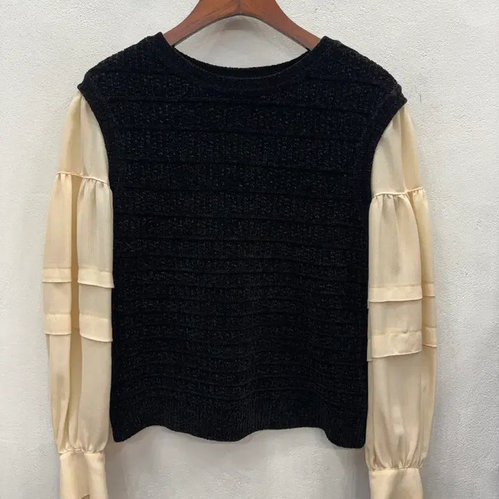 [BUNJANG] Obze Velvet Blouse / 오브제 벨벳 블라우스