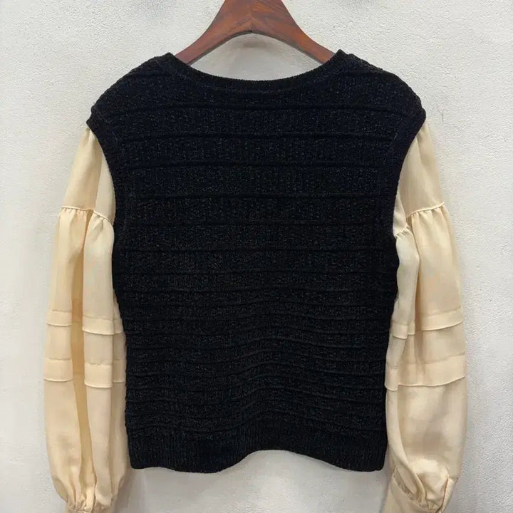 [BUNJANG] Obze Velvet Blouse / 오브제 벨벳 블라우스