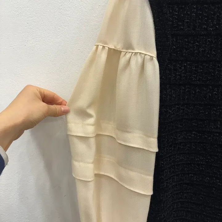 [BUNJANG] Obze Velvet Blouse / 오브제 벨벳 블라우스