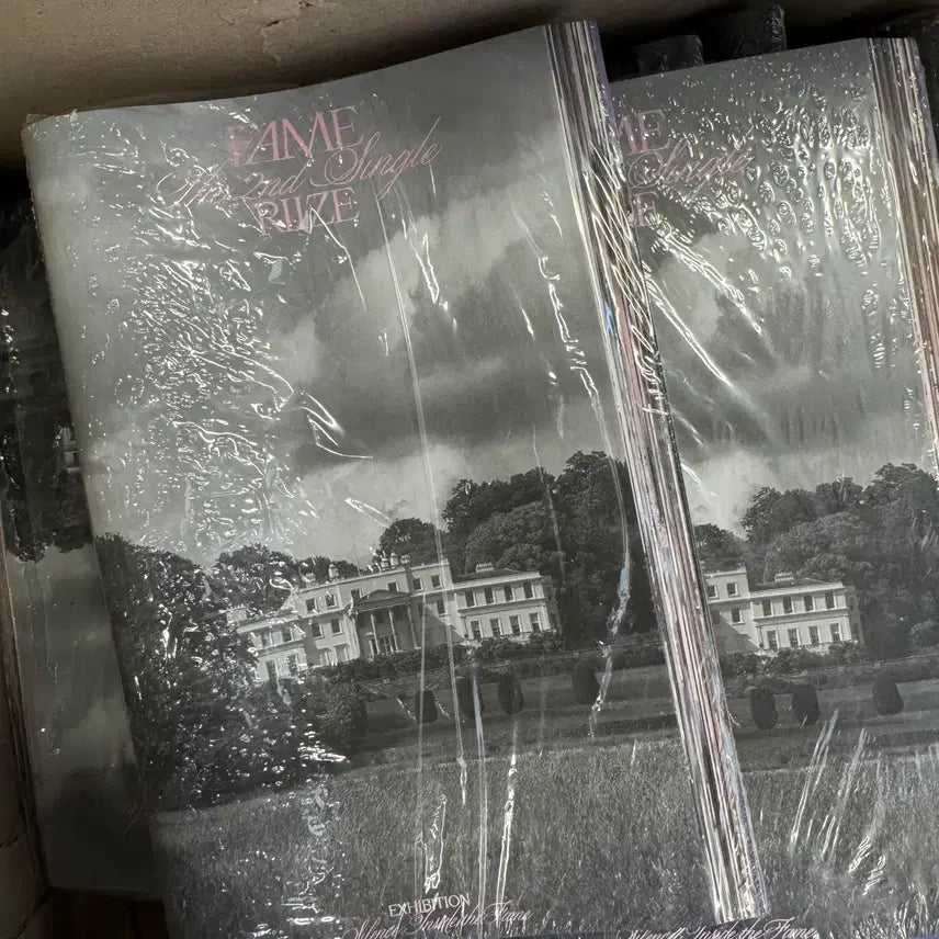 [BUNJANG] RIIZE FAME Catalog Album Sealed / RIIZE 라이즈 페임 FAME 카탈로그 미개봉