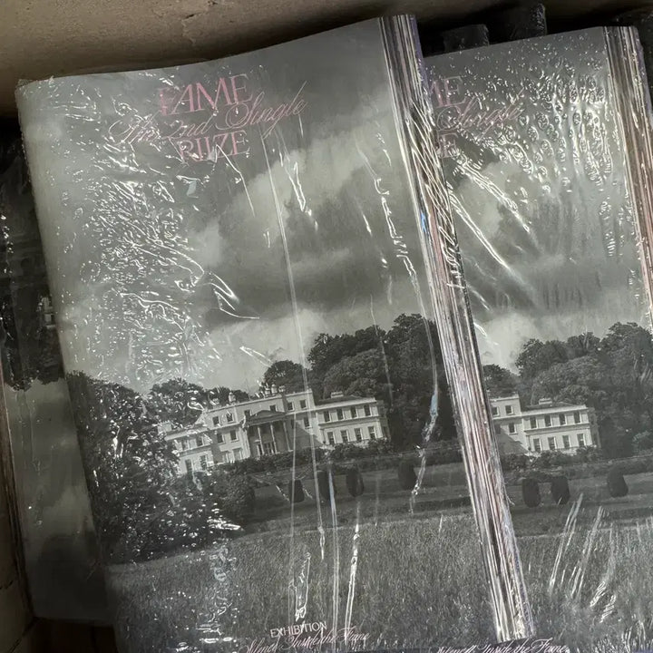 [BUNJANG] RIIZE FAME Catalog Album Sealed / RIIZE 라이즈 페임 FAME 카탈로그 미개봉