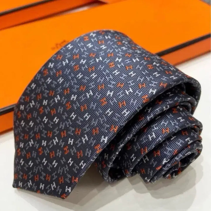 [BUNJANG] HERMES H-Pattern Silk Tie / 에르메스 HERMES H잔패턴 넥타이(그레이)