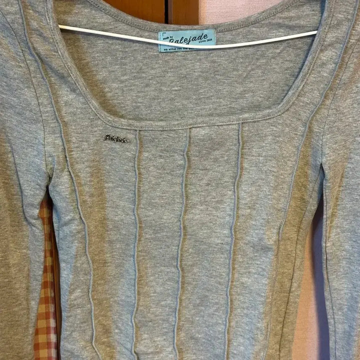 [BUNJANG] Pale Jade T-Shirt / 페일제이드 티