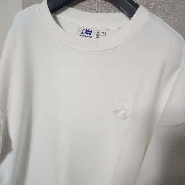 [SOLD OUT] NBA 맨투맨 화이트 XL