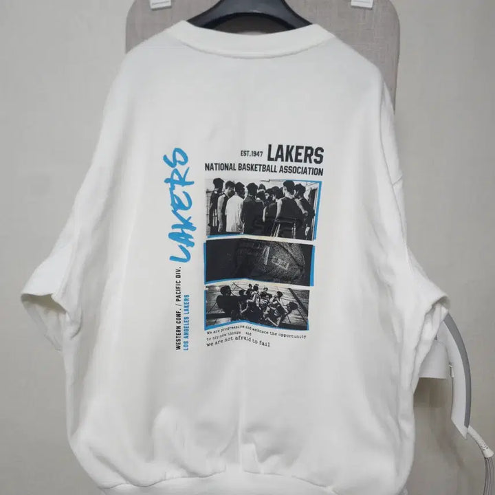[SOLD OUT] NBA 맨투맨 화이트 XL