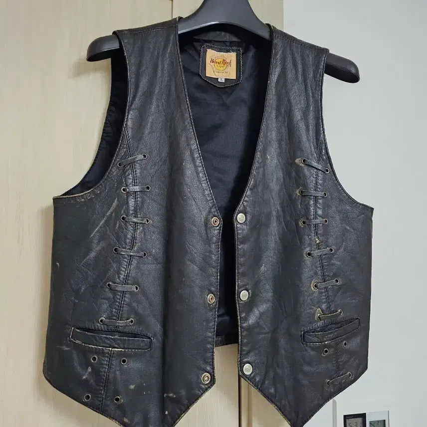 [BUNJANG] Hard Rock Cafe Western Leather Vest / 하드락카페 Hard Rock Cafe 웨스턴 레더 베스트