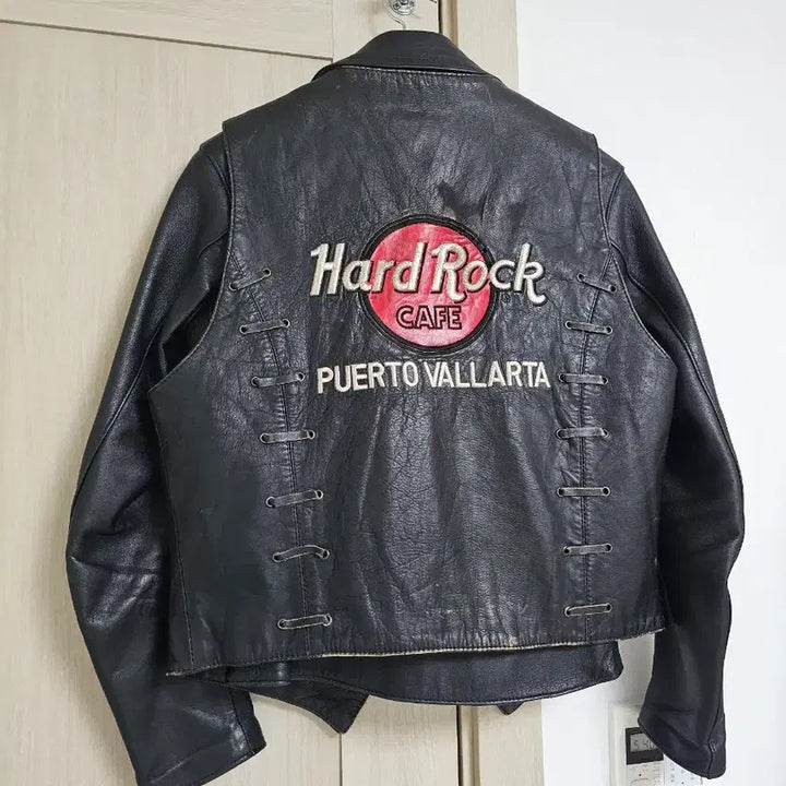 [BUNJANG] Hard Rock Cafe Western Leather Vest / 하드락카페 Hard Rock Cafe 웨스턴 레더 베스트