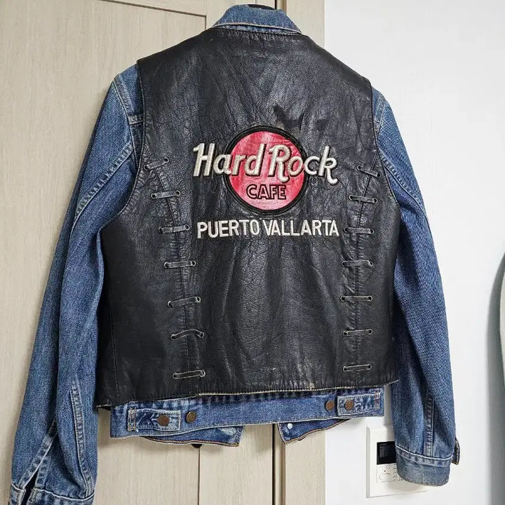 [BUNJANG] Hard Rock Cafe Western Leather Vest / 하드락카페 Hard Rock Cafe 웨스턴 레더 베스트